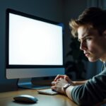 Écran blanc sur votre ordinateur : causes possibles et solutions à connaître